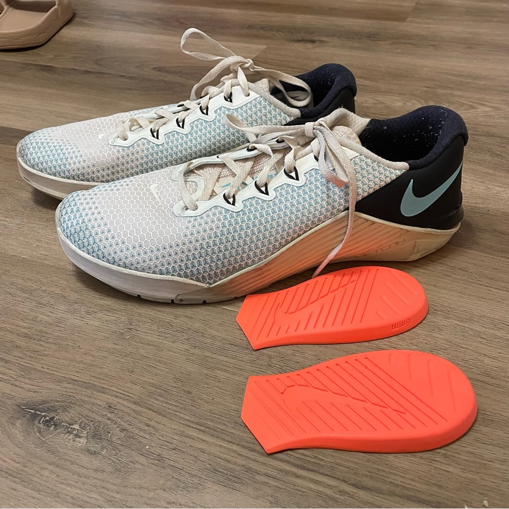 nike lifting shoes